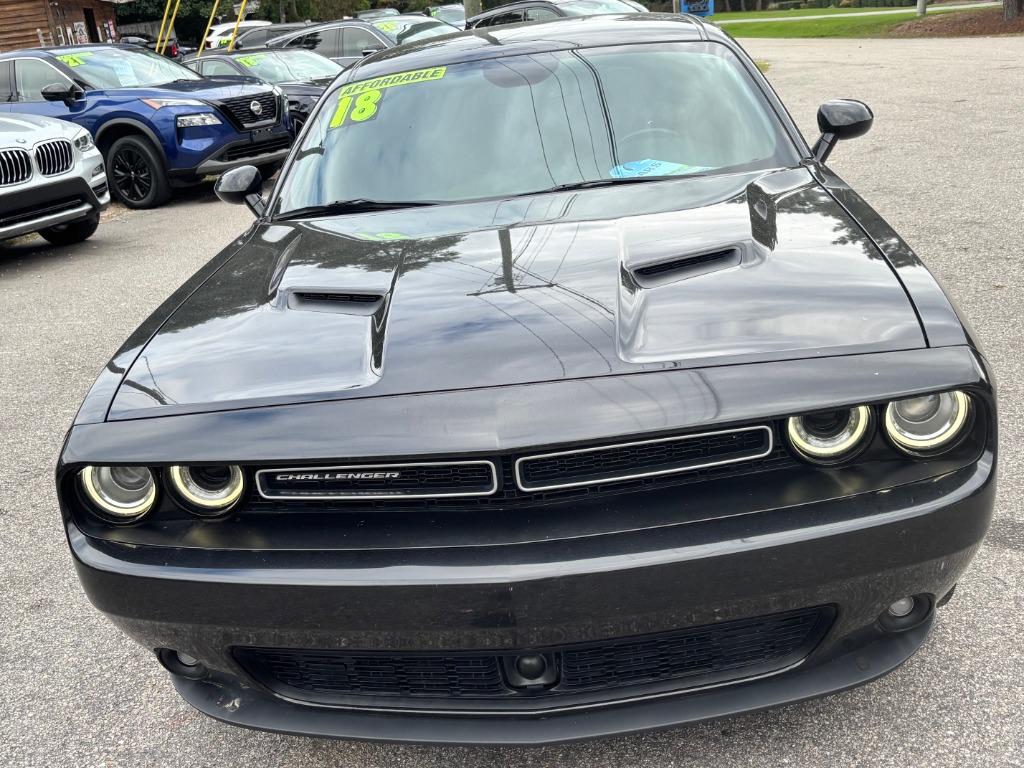 2018 Dodge Challenger SXT Plus's photo