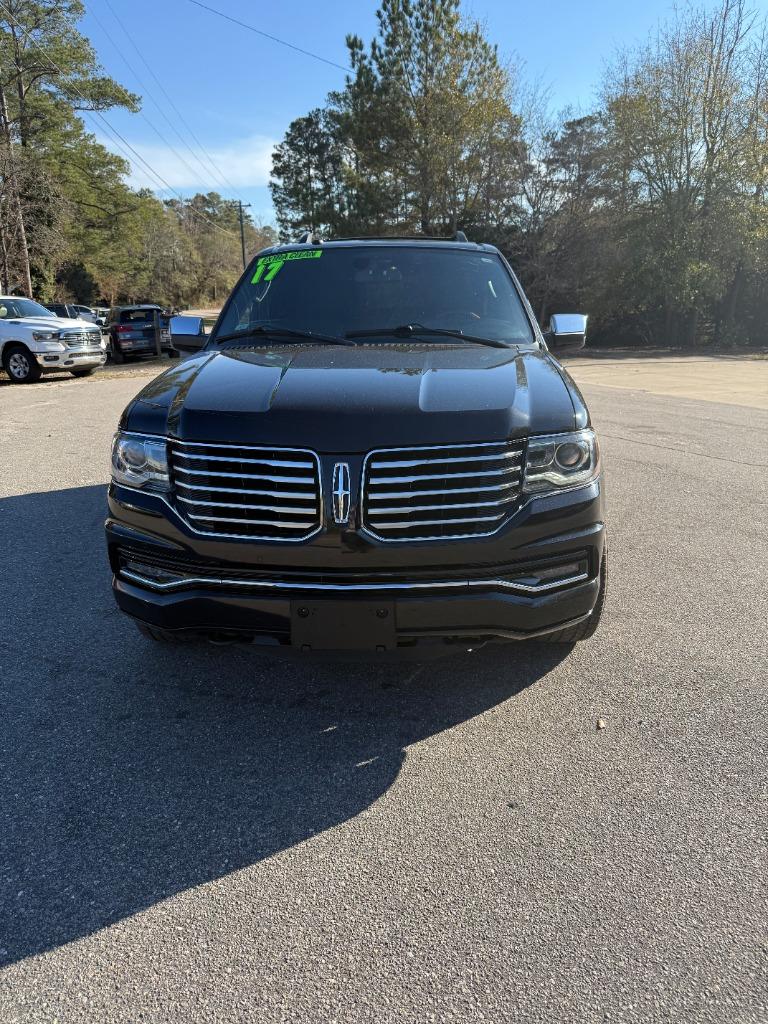 2017 Lincoln Navigator Select's photo