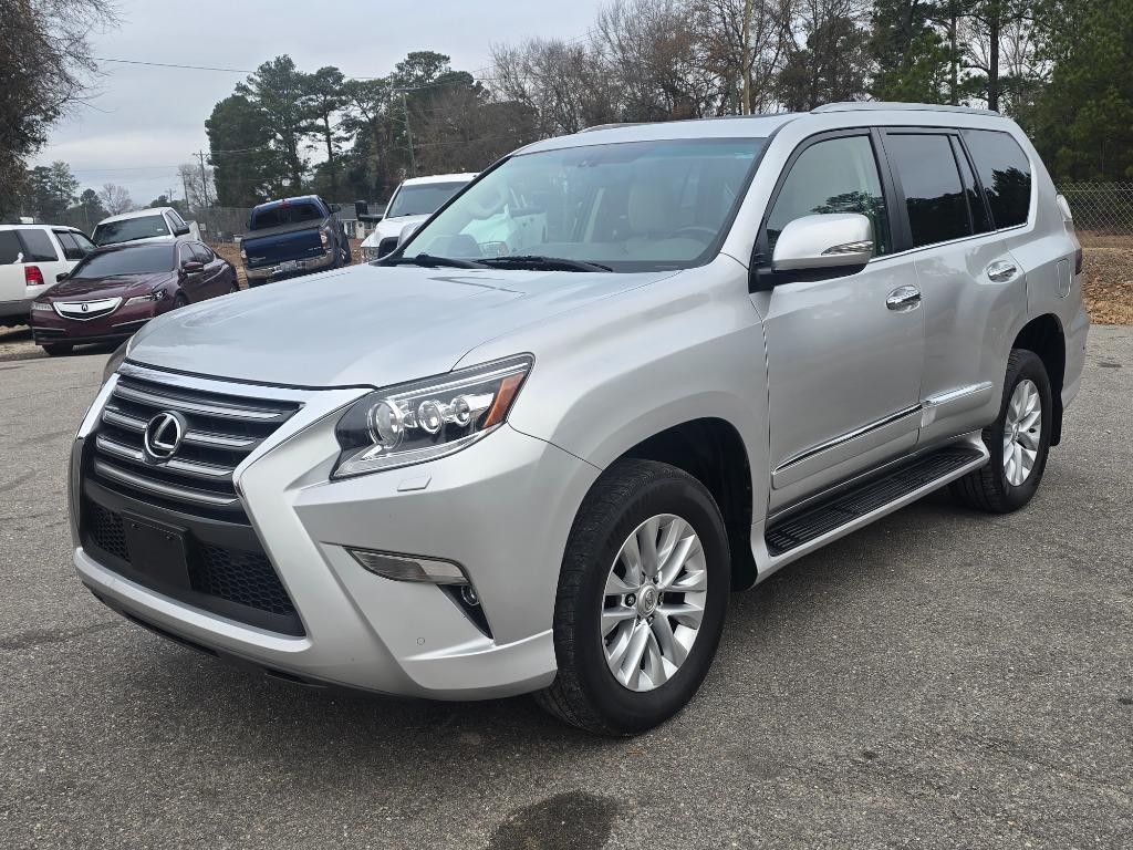 2019 Lexus GX Base's photo