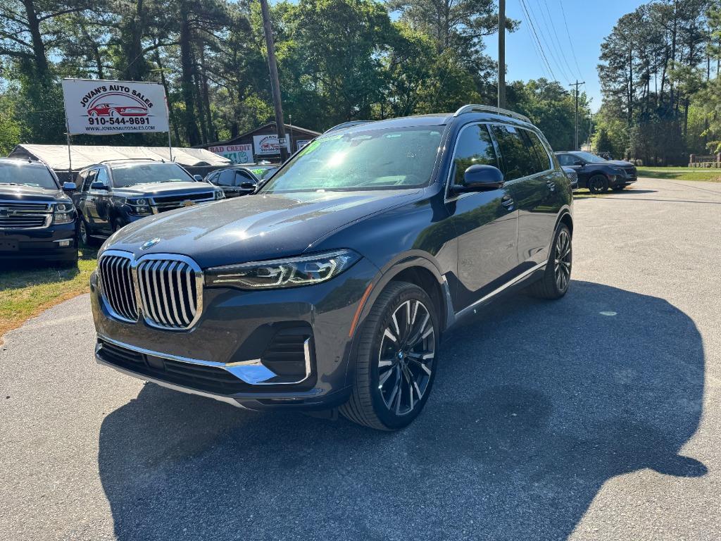 2019 BMW X7 xDrive40i's photo