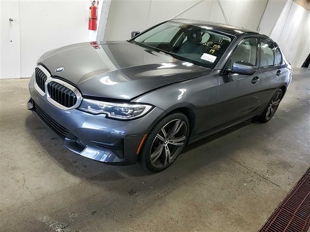 2019 BMW 3 Series 330i xDrive Sedan's photo