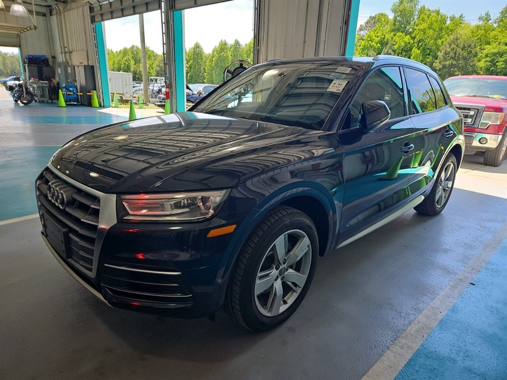 2018 Audi Q5 2.0T quattro S tronic Premium's photo