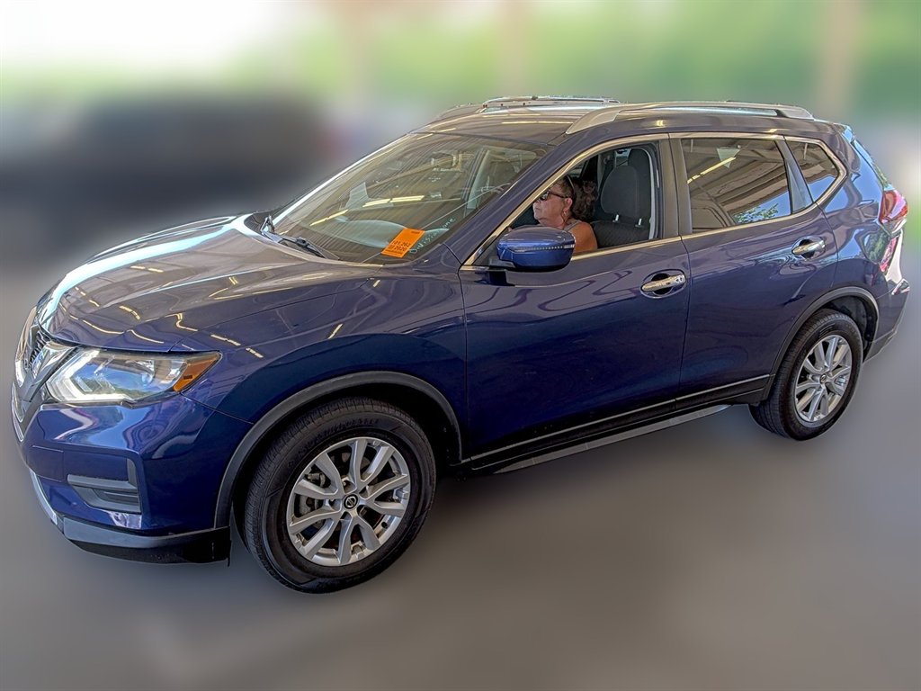 2020 Nissan Rogue SV FWD's photo