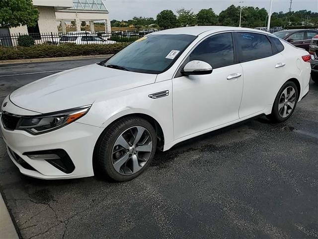 2020 Kia Optima S AT's photo